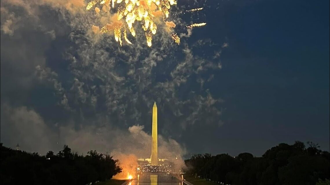 Washington DC Fourth of July fireworks from the Lincoln Memorial!